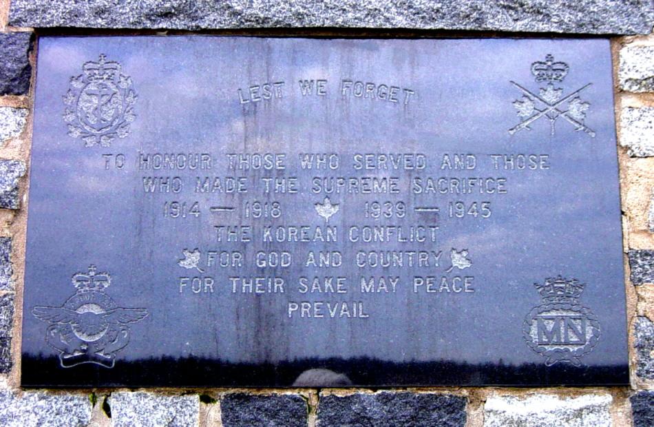 Advocate Harbour, Nova Scotia: war memorial monument