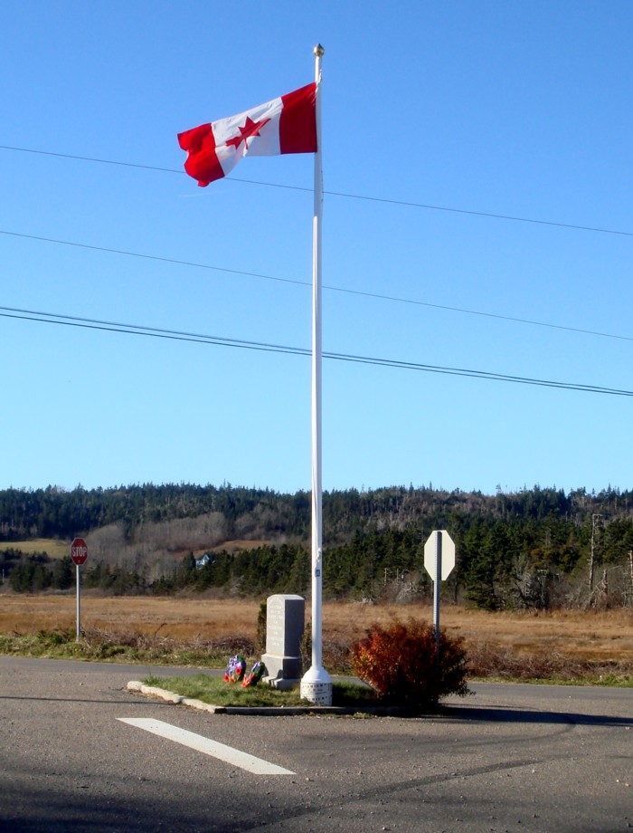 Nova Scotia: Little River war memorial