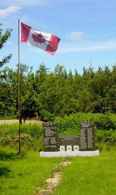 Cross Roads Country Harbour: war memorial