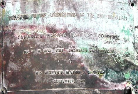 Plate on mast, Grand Parade