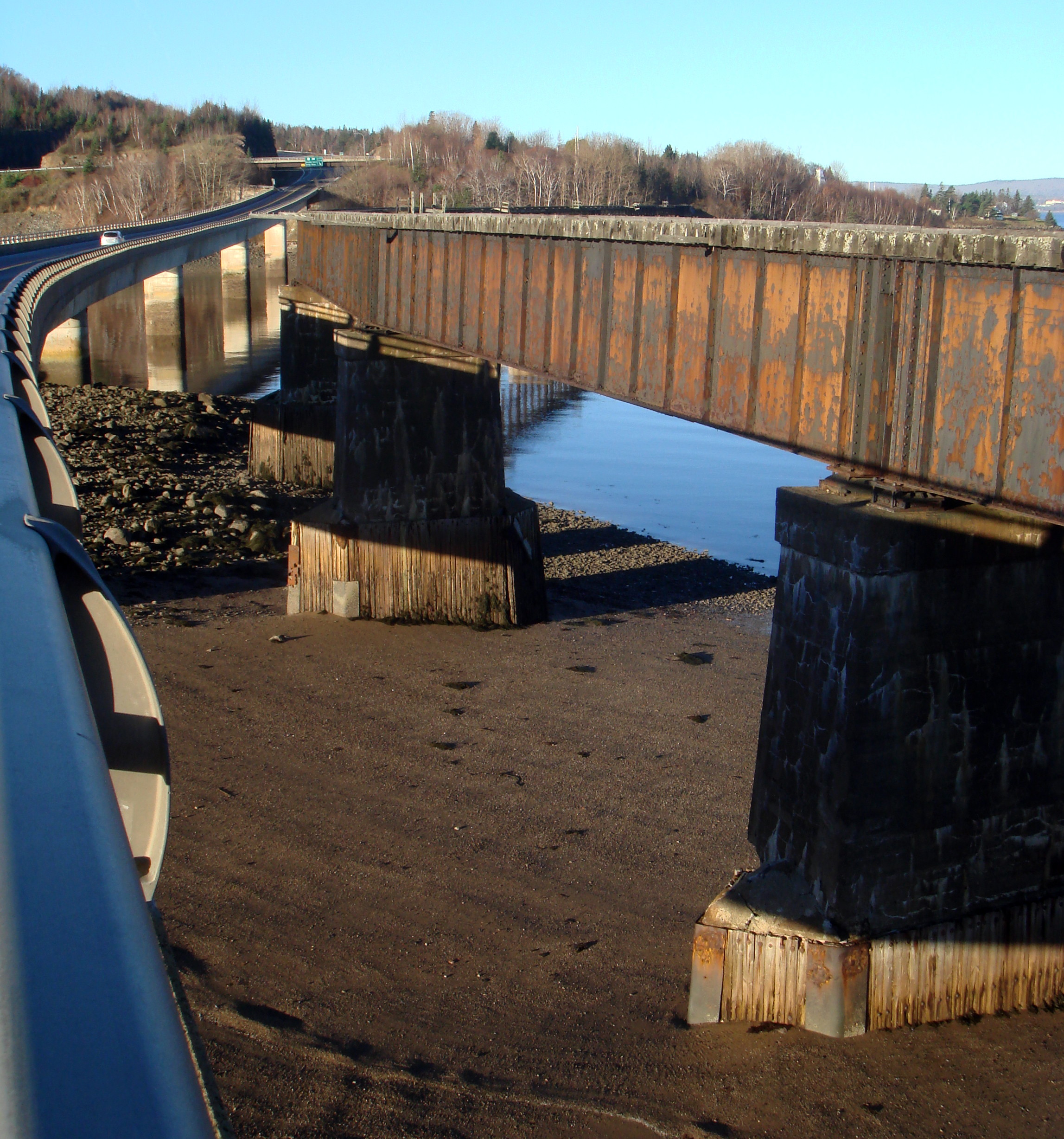 Dominion Atlantic Railway: Bear River Bridge, Digby County, Nova Scotia, 12 Nov 2010