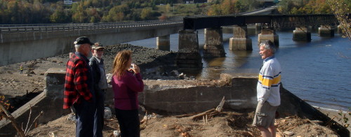 Dominion Atlantic Railway: Bear River Bridge, Digby County, Nova Scotia, 18 Oct 2011
