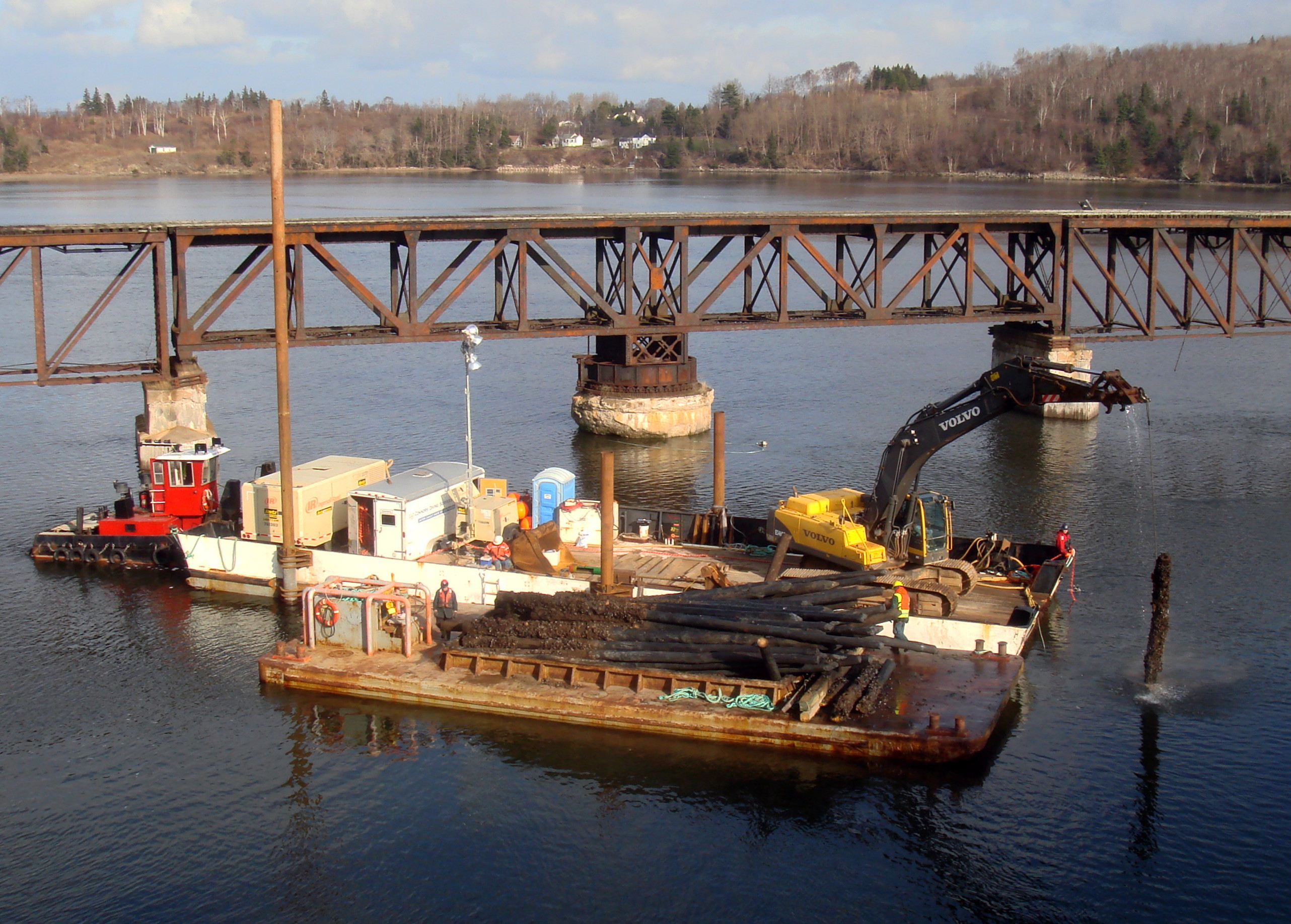 Dominion Atlantic Railway: Bear River Bridge, Digby County, Nova Scotia, 13 Dec 2011