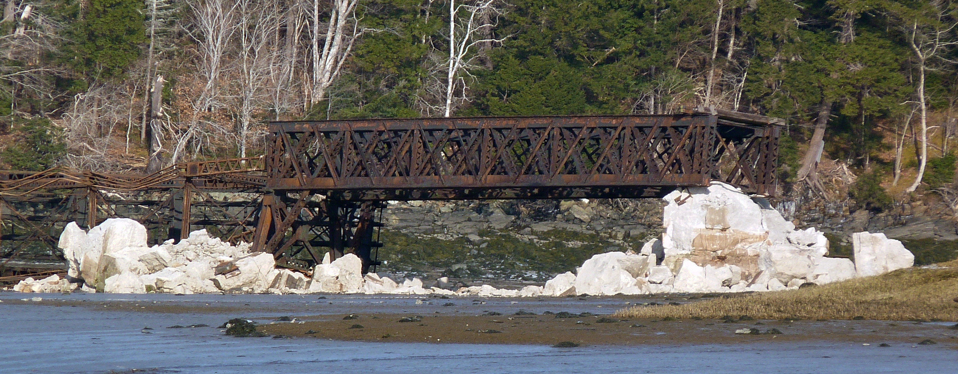 Dominion Atlantic Railway: Sissiboo River Bridge, Weymouth, Digby County, Nova Scotia, 27 Feb 2012