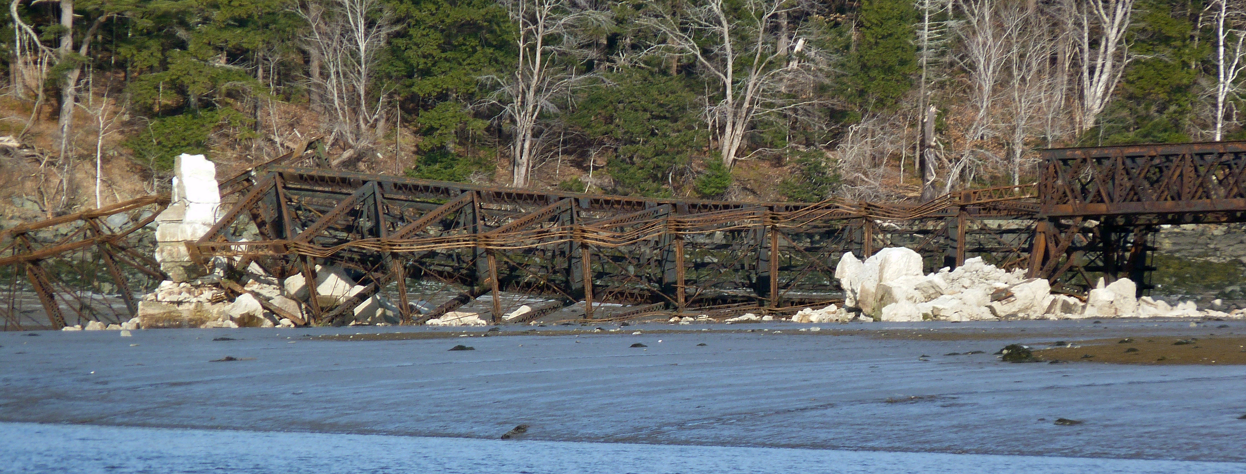 Dominion Atlantic Railway: Sissiboo River Bridge, Weymouth, Digby County, Nova Scotia, 27 Feb 2012
