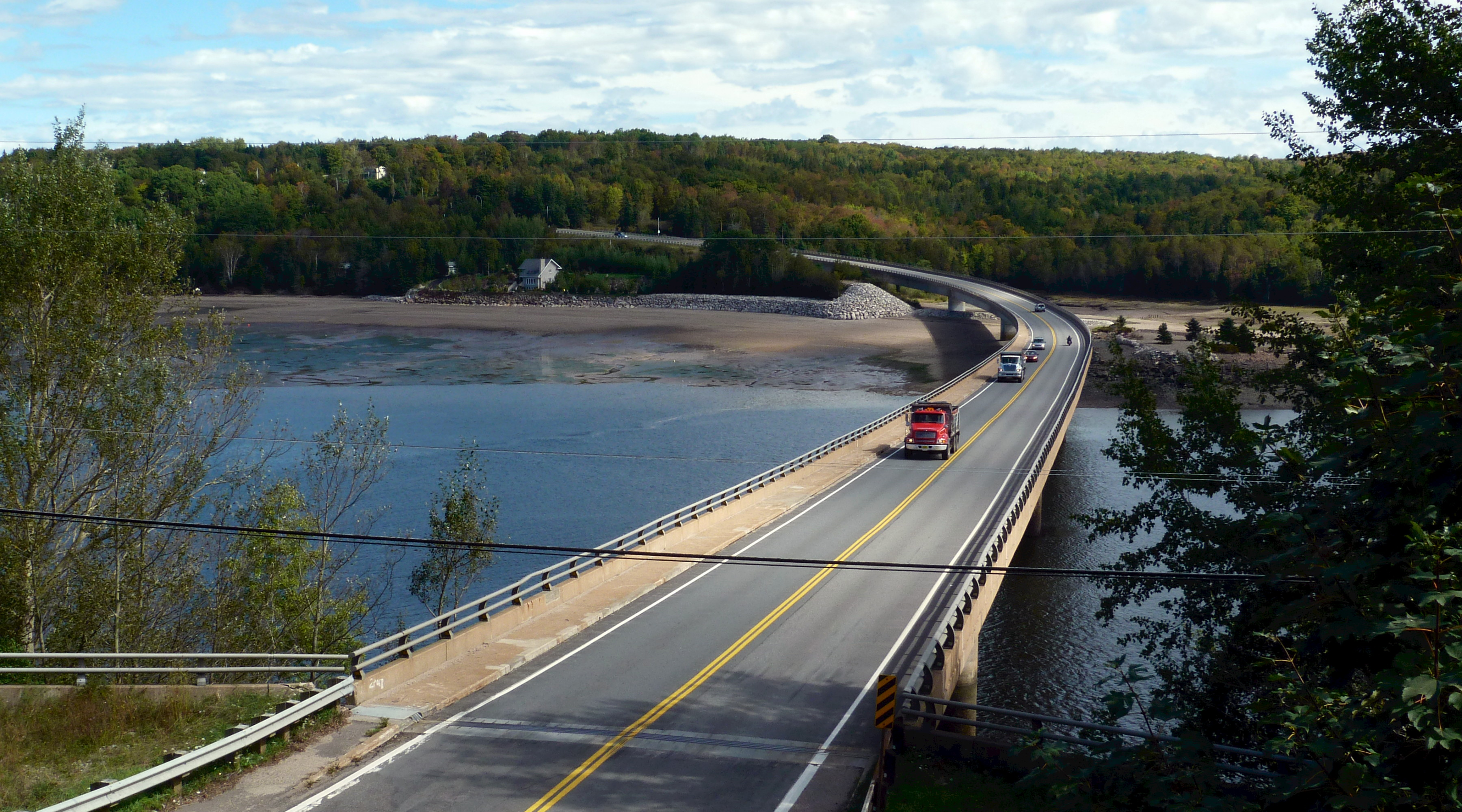 Dominion Atlantic Railway: former location of the Bear River Bridge, Digby County, Nova Scotia, 24 Sep 2012