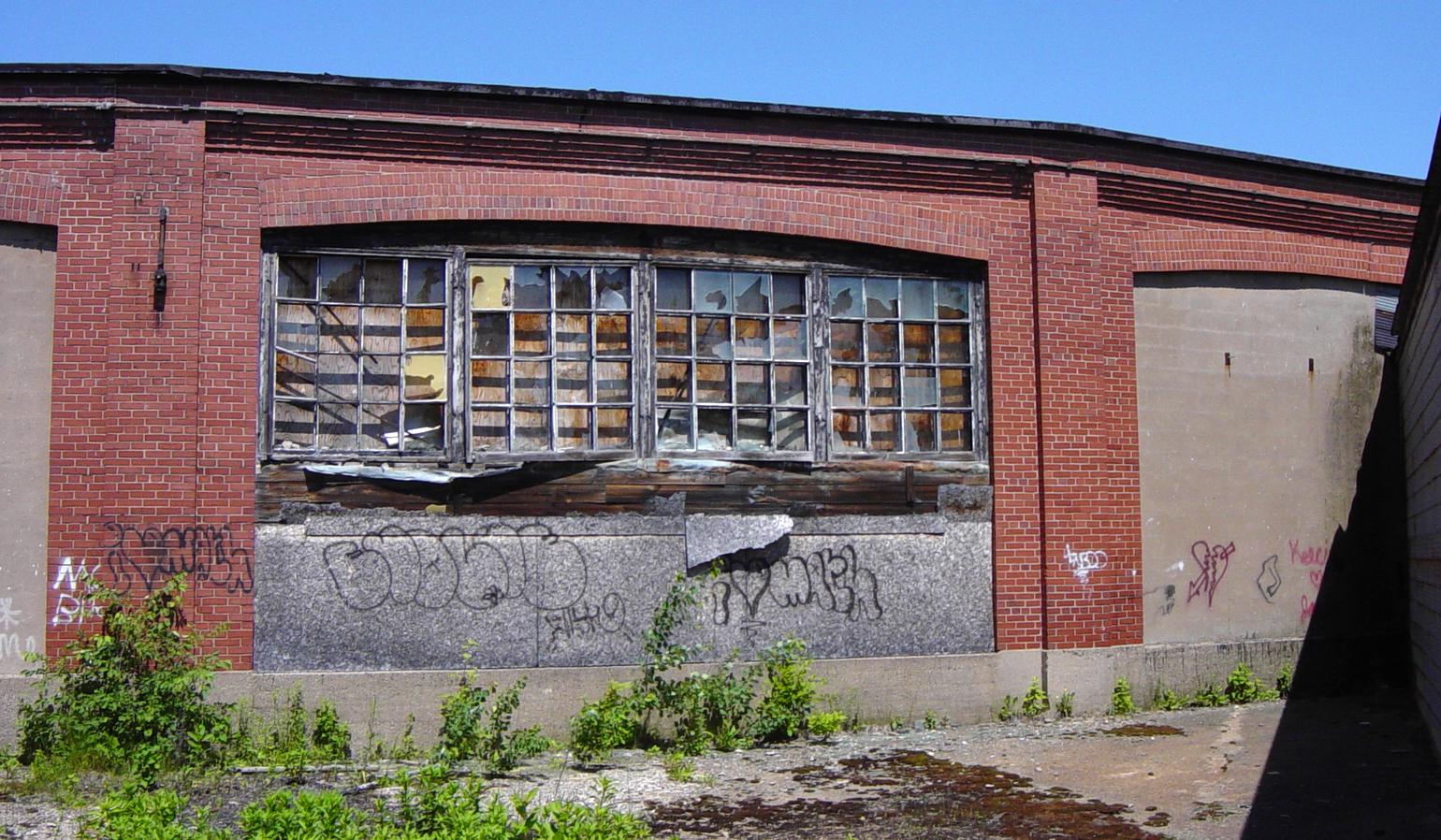 Nova Scotia: Back (west) wall, Dominion Atlantic Railway roundhouse at Kentville