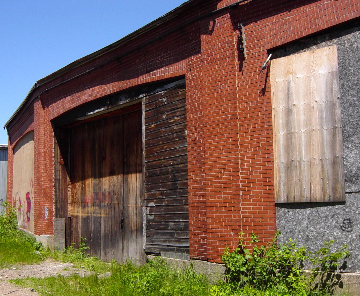 Nova Scotia: Back (west) wall, Dominion Atlantic Railway roundhouse at Kentville